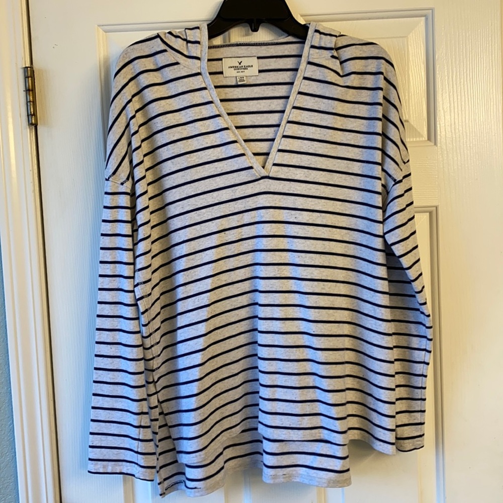 American Eagle sweatshirt